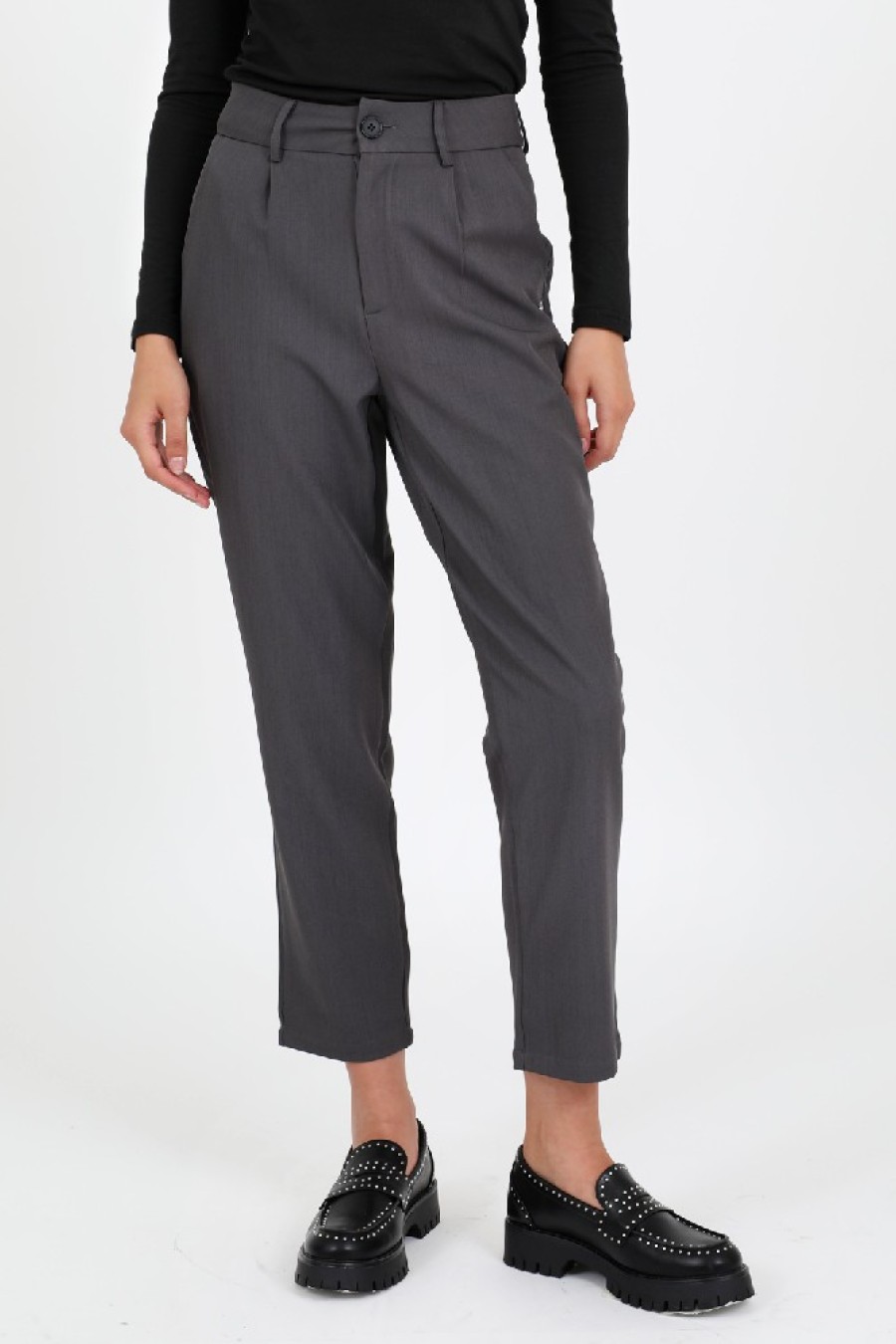 ΠΑΝΤΕΛΟΝΙ ΠΟΛΥΕΣ.ΠΙΕΤΕΣ ΜΠΡΟΣΤΑ ΓΚΡΙ