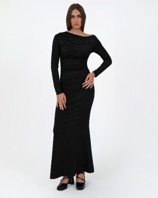 ΦΟΡΕΜΑ ΠΟΛΥΕΣ.ΜΑΚΡΥ ΣΟΥΡΕΣ ΣΤΟ ΠΛΑΙ ΜΑΥΡΟ