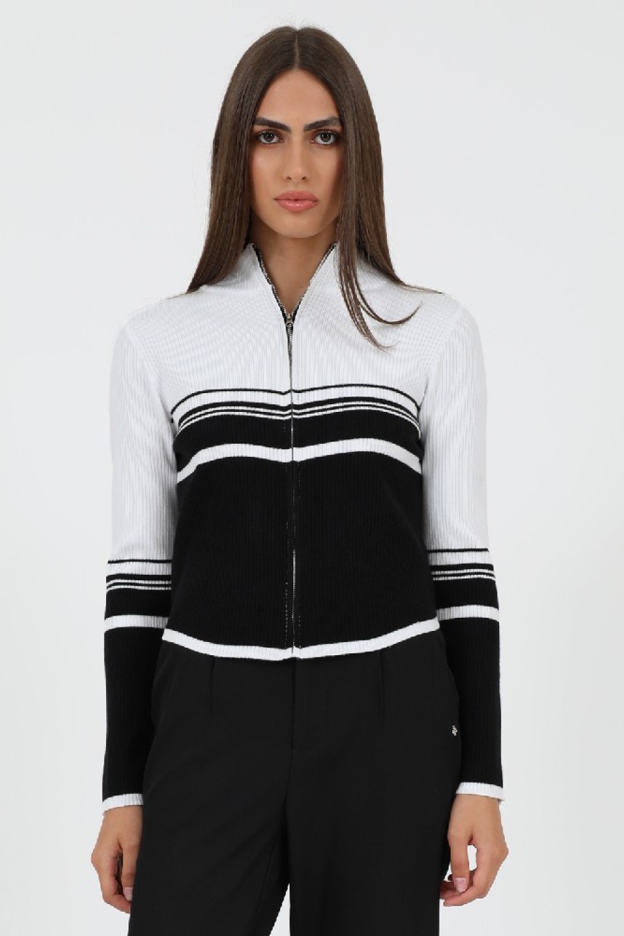 ΖΑΚΕΤΑ ΒΙΣΚΟΖ/ΠΟΛ/ΝΑΪΛ.ΠΛΕΚΤΗ ΦΕΡΜ. ΑΣΠΡΗ/ΜΑΥΡΗ