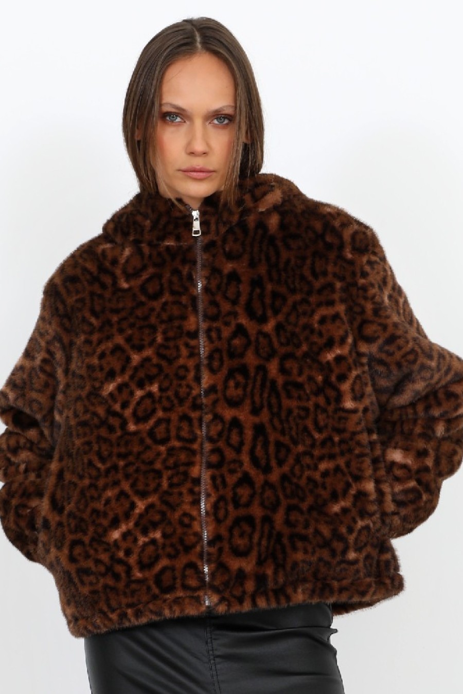 ΜΠΟΥΦΑΝ ΠΟΛΥΕΣ.ΓΟΥΝΑ ΚΟΥΚΟΥΛΑ ΚΑΦΕ ΛΕΟΠΑΡ