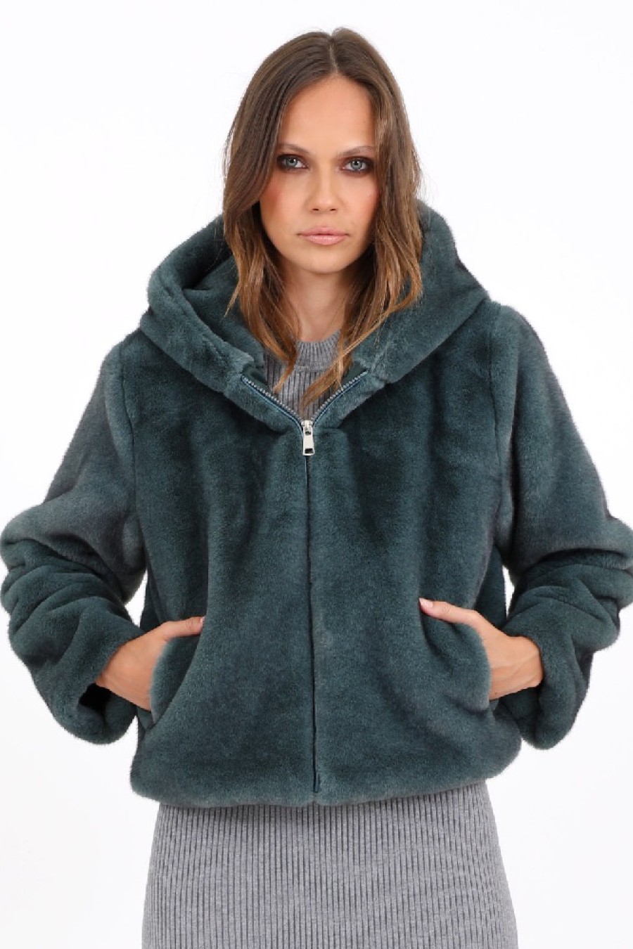 ΜΠΟΥΦΑΝ ΠΟΛΥΕΣ.ΓΟΥΝΑ ΜΕ ΚΟΥΚΟΥΛΑ ΠΕΤΡΟΛ