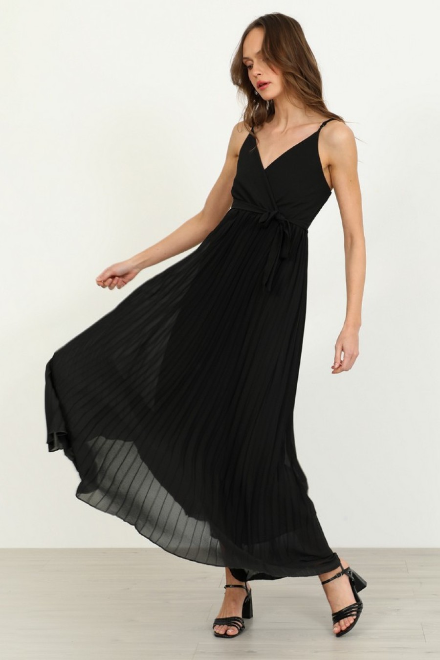 ΦΟΡΕΜΑ ΠΟΛΥΕΣ.ΜΑΚΡΥ ΠΛΙΣΕ ME V ΜΑΥΡΟ