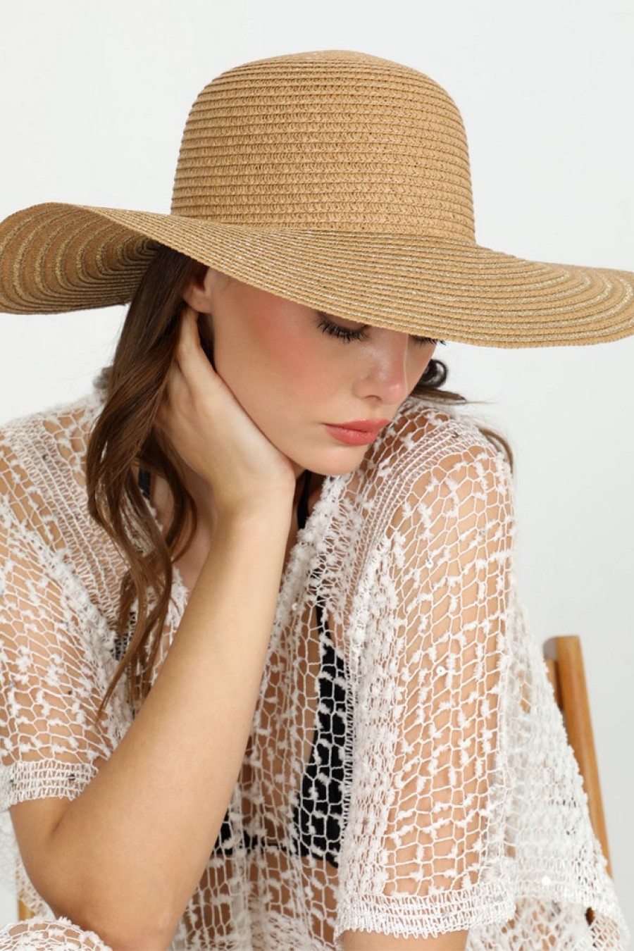 ΚΑΠΕΛΟ ΨΑΘΙΝΟ ΜΕΓ.ΧΡΥΣ.ΡΙΓΕΣ ΣΤΟ ΓΕΙΣΟ ΚΑΜΕΛ