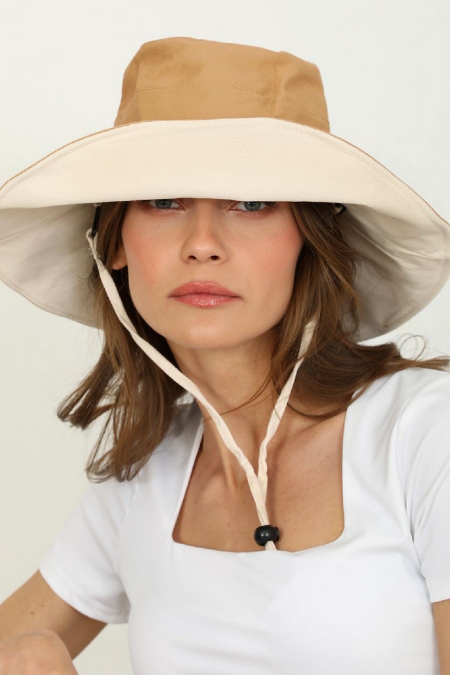 ΚΑΠΕΛΟ ΒΑΜΒΑΚ.ΜΕΓ. ΓΕΙΣΟ ΚΟΡΔ.ΕΣΩΤ. ΚΑΜΕΛ